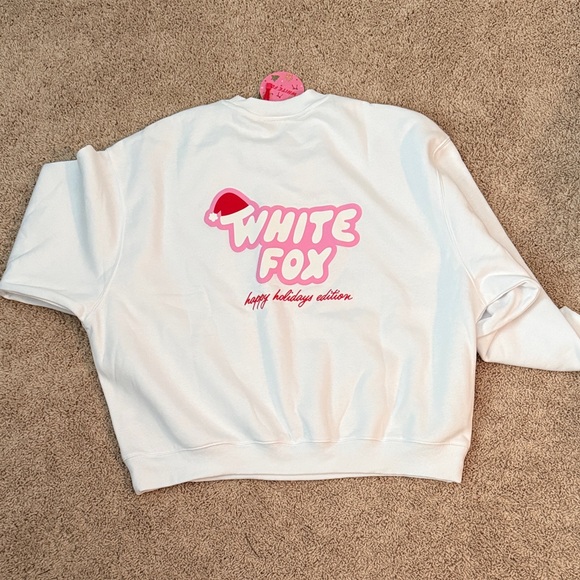 White Fox Boutique NWT White and Pink Holiday Sweatshirt M/L